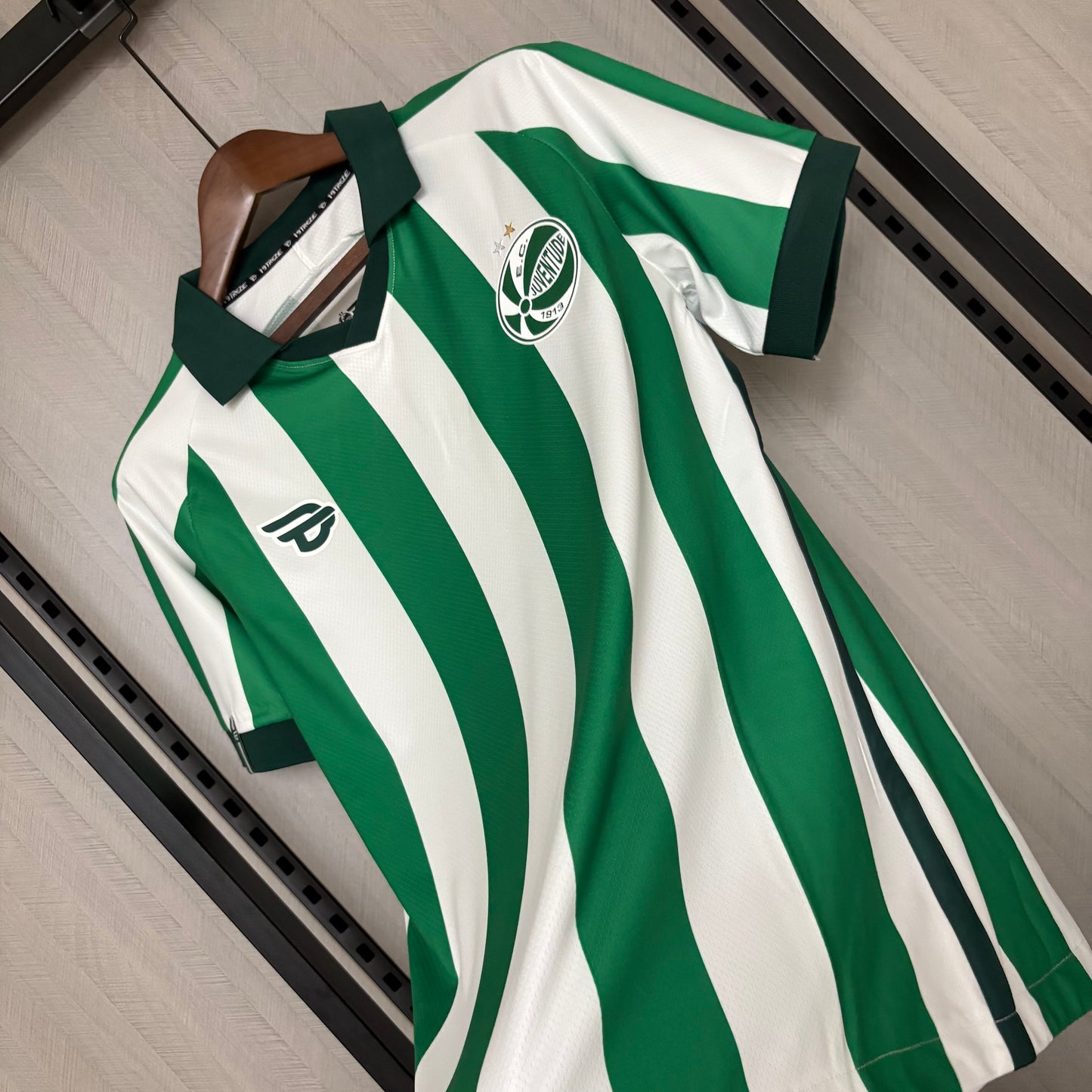 Camisa Juventude 1 - 2025/26