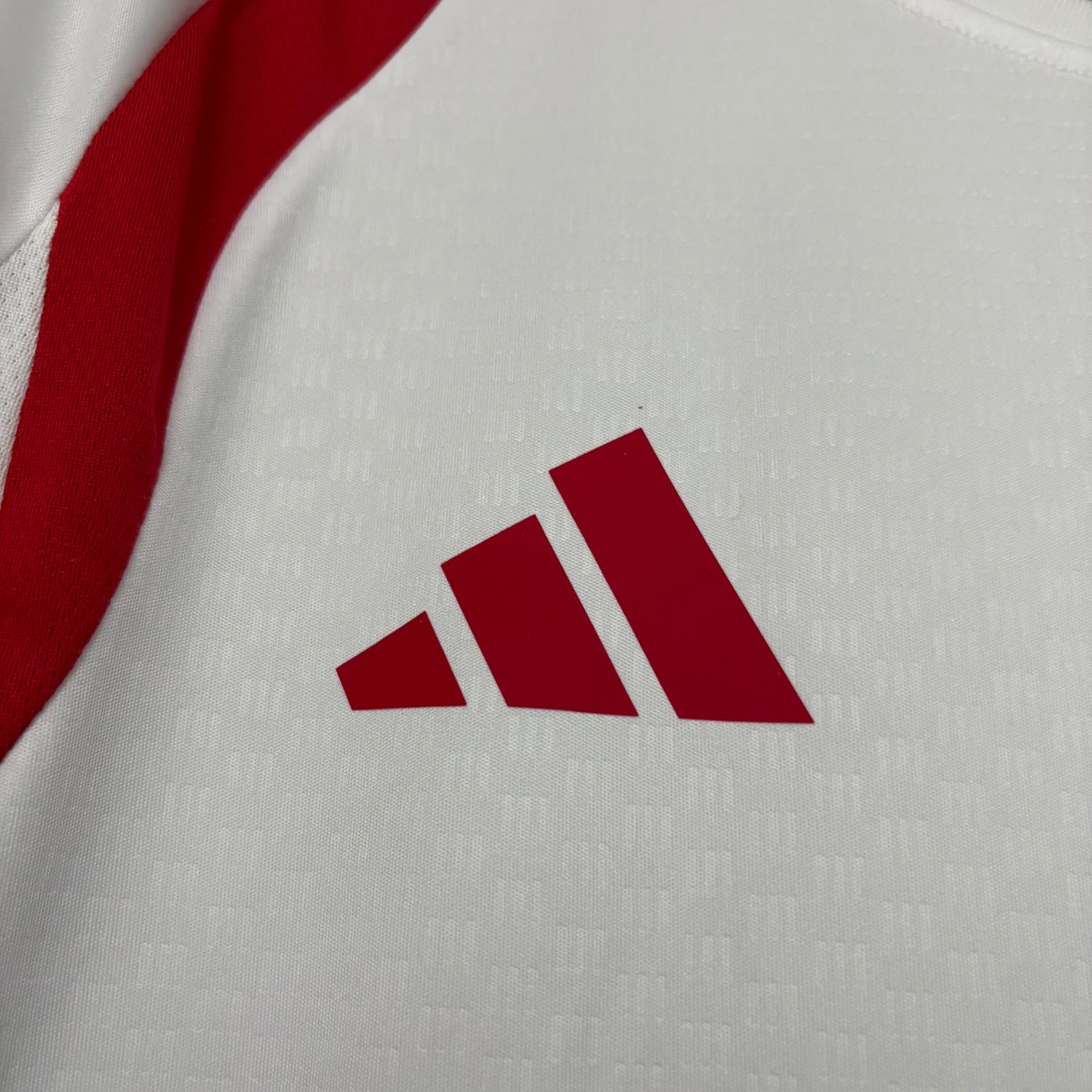 Camisa Internacional Treino - 2026/27