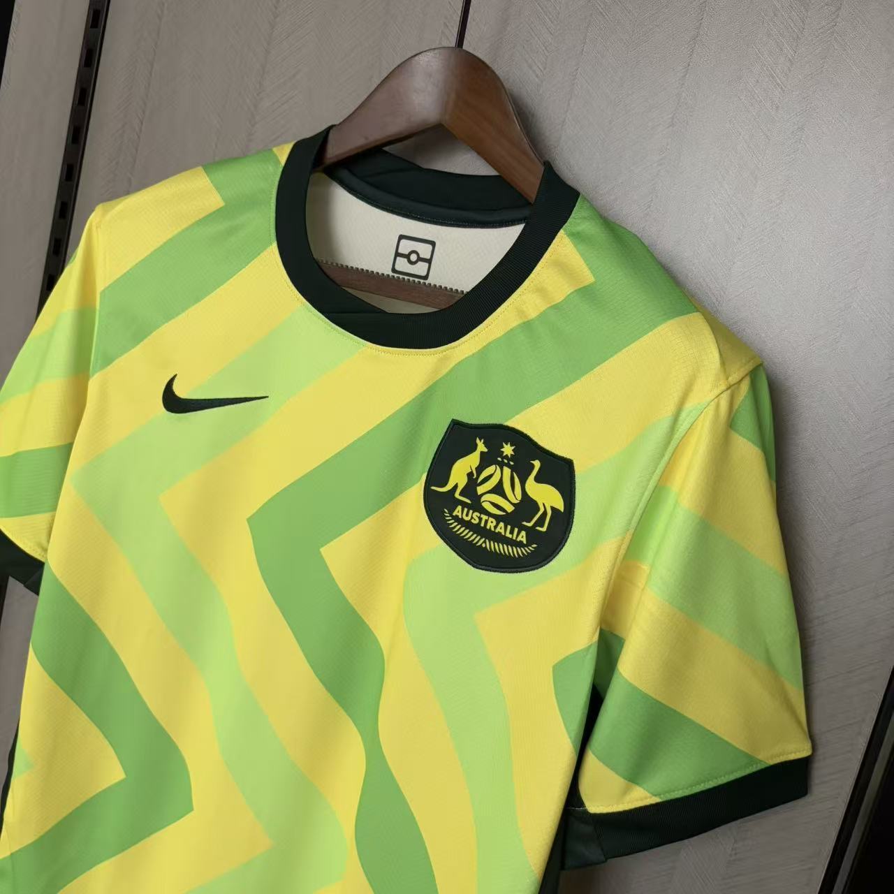 Camisa Austrália 1 - 2025/26